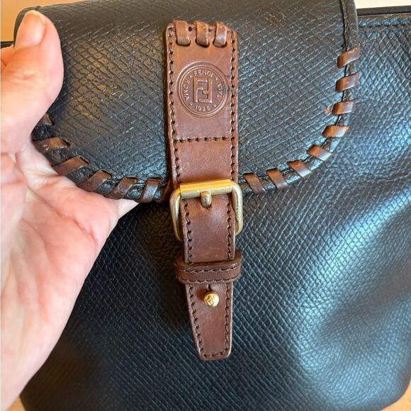 Authentic Fendi clutch - Picture 4 of 10